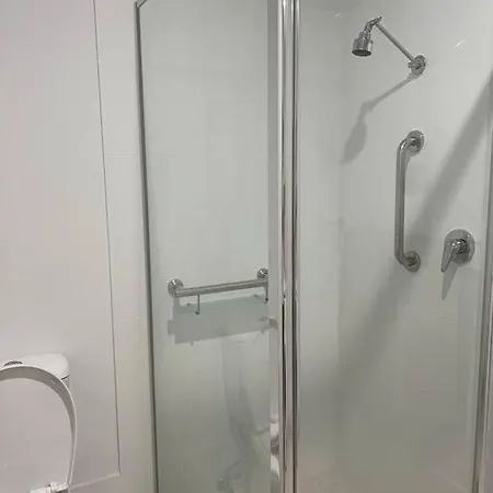 Lightsview 2 Bedroom Apt, Free Parking And Wifi 9 Km From Cbd Broadview Exterior photo